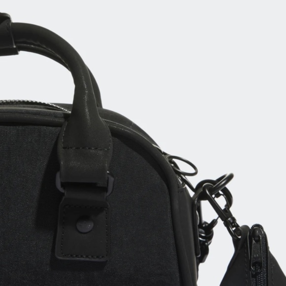 NEW Adidas Originals Black Mini Bowling Bag RARE - Picture 5 of 6
